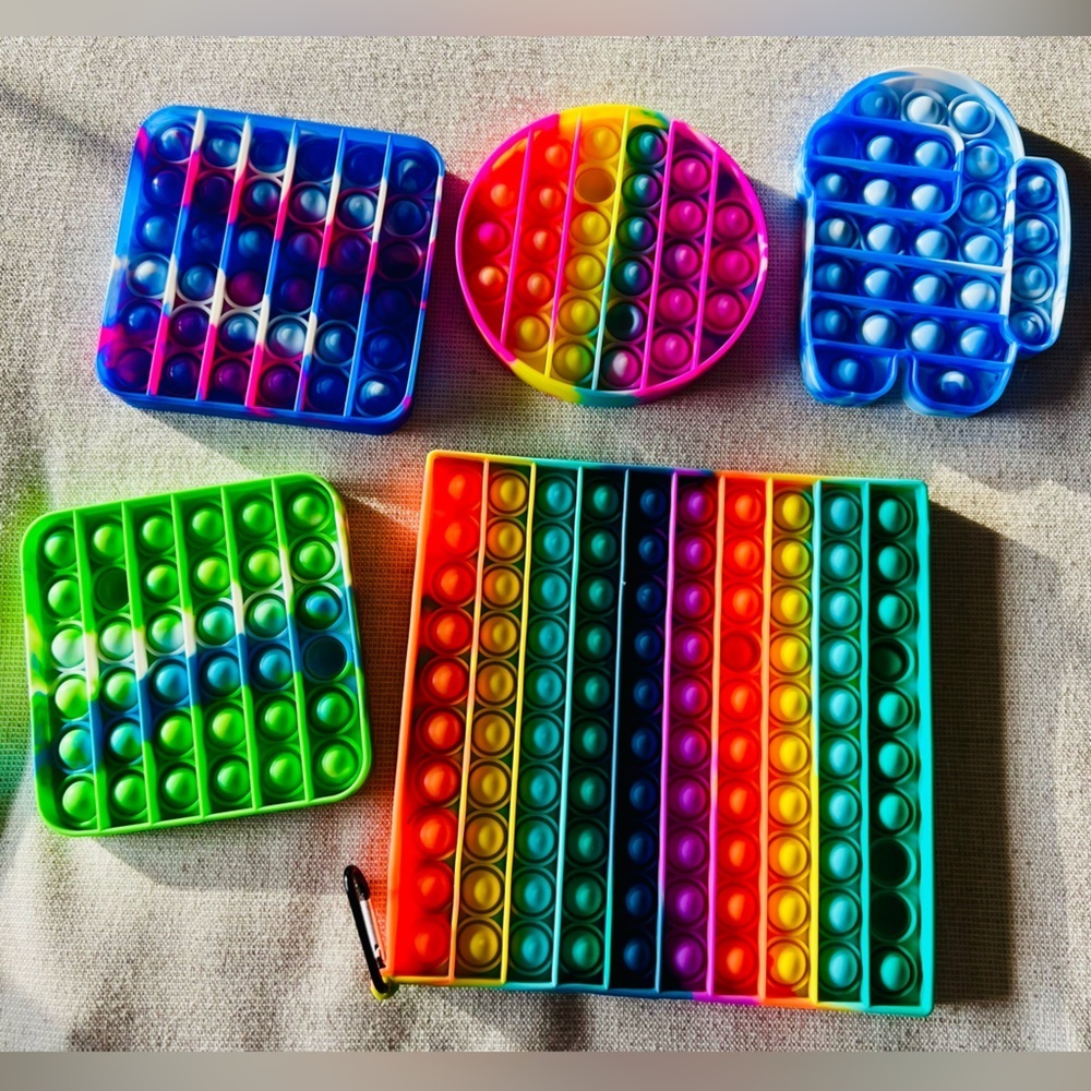POP IT FIDGET SENSORY TOYS